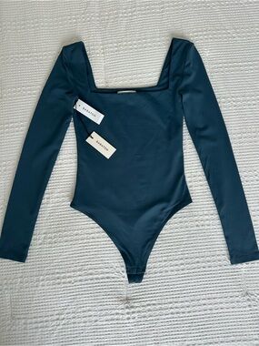 NWT Babaton Contour Long Sleeve Square Neck Bodysuit Herbage Green XS